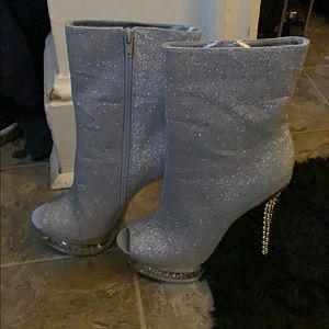 Vigo Fione Silver Stilletto Booties